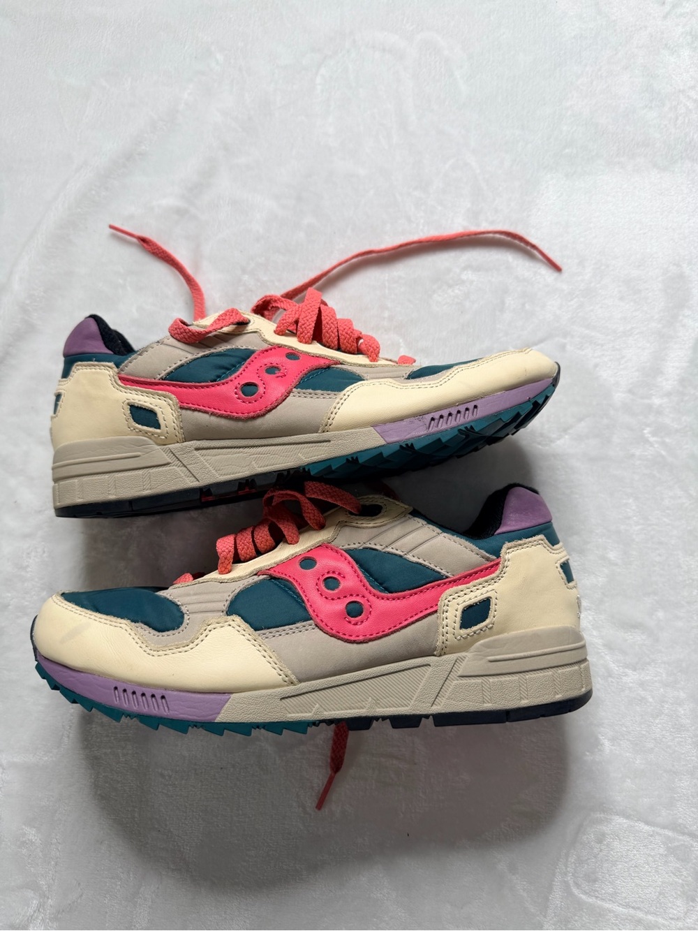 Saucony Shadow 5000 Women’s Sneakers in Cream Green Orange